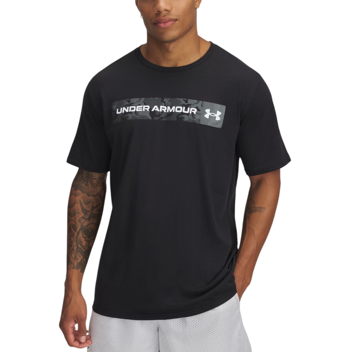 Under Armour - Men's Camo Chest Stripe T-Shirt