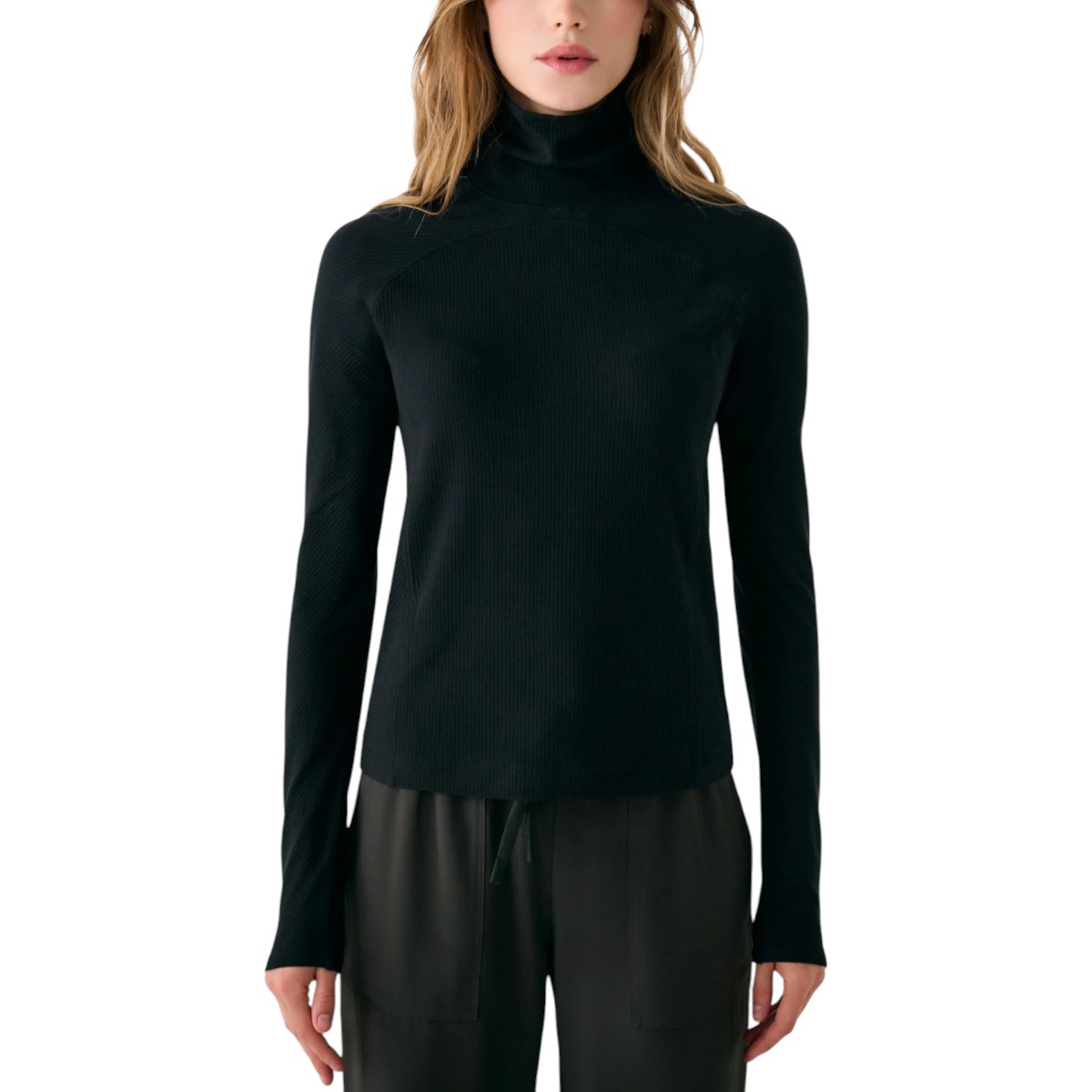 Lolë - Women's Traverse Turtleneck Sweater